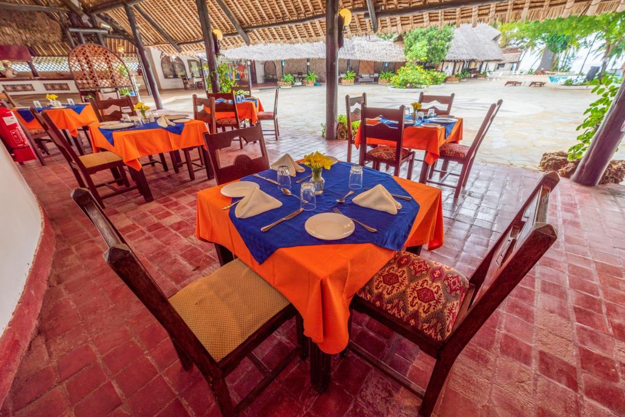 Safari Beach Hotel Playa de Diani Exterior foto